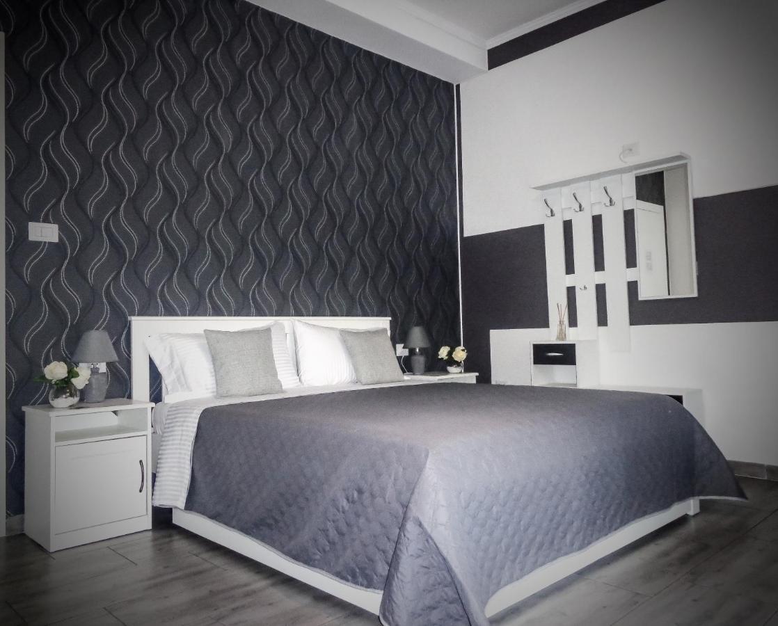 Chloe'S Rooms Каляри Екстериор снимка