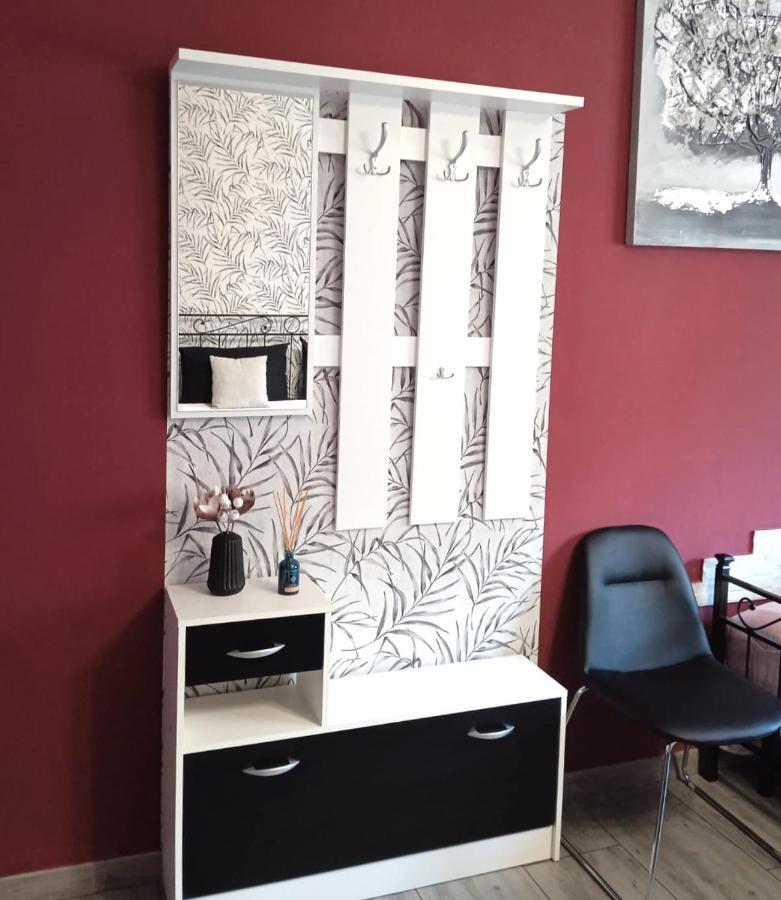 Chloe'S Rooms Каляри Екстериор снимка